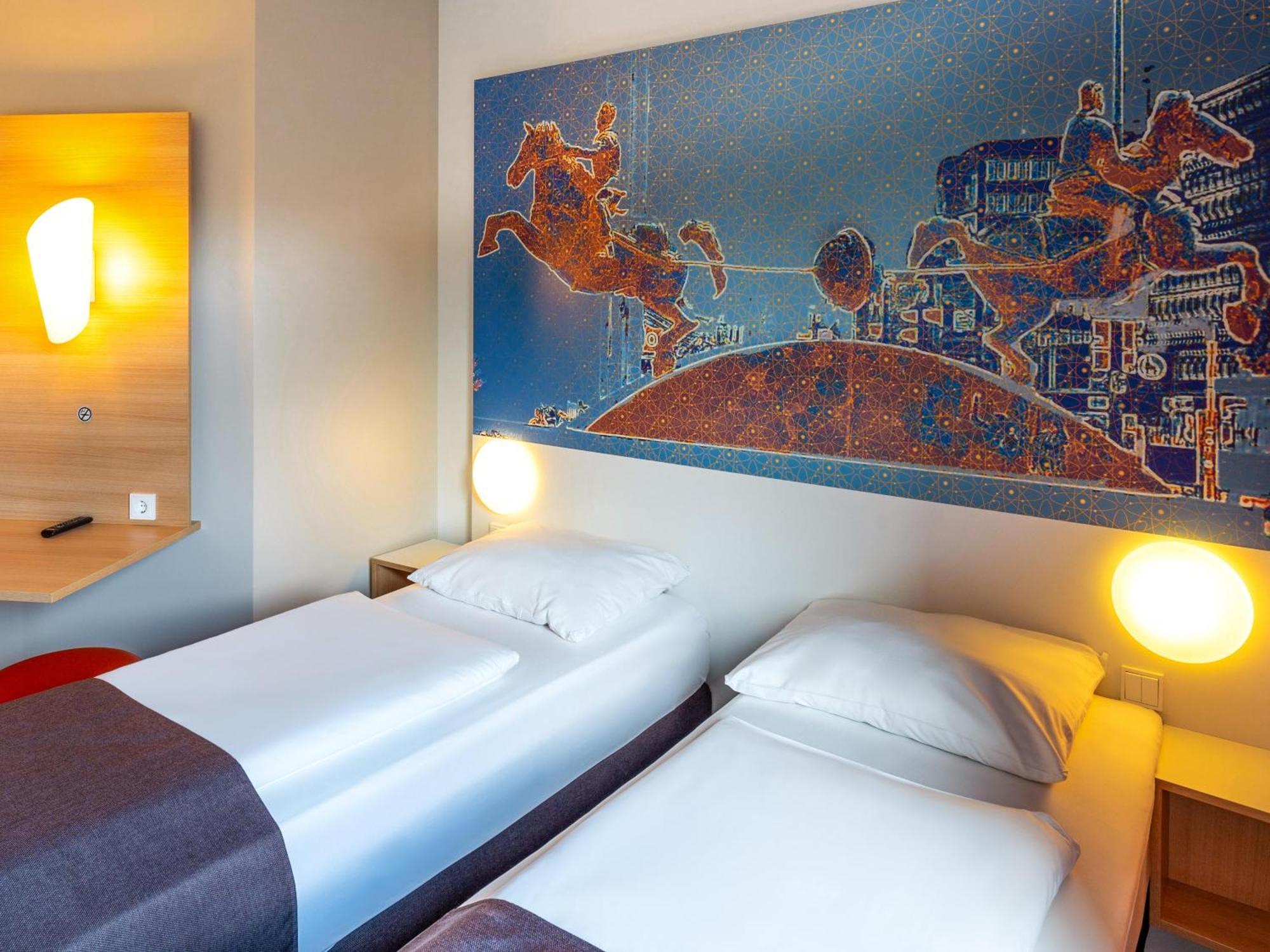 B&B Hotel Magdeburg-City エクステリア 写真